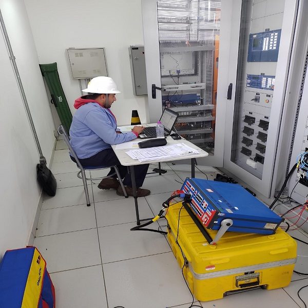 Configuração testes e ensaios em relés de proteção